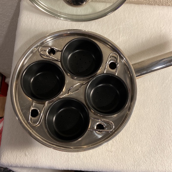 Williams Sonoma Demeyere Egg Poaching Pot w/ Lid - Picture 2 of 9